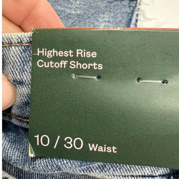 NWT Wild Fable Women's Super-High Rise Cut Off Jeans Shorts Medium Wash Size‎ 10 - Picture 8 of 11